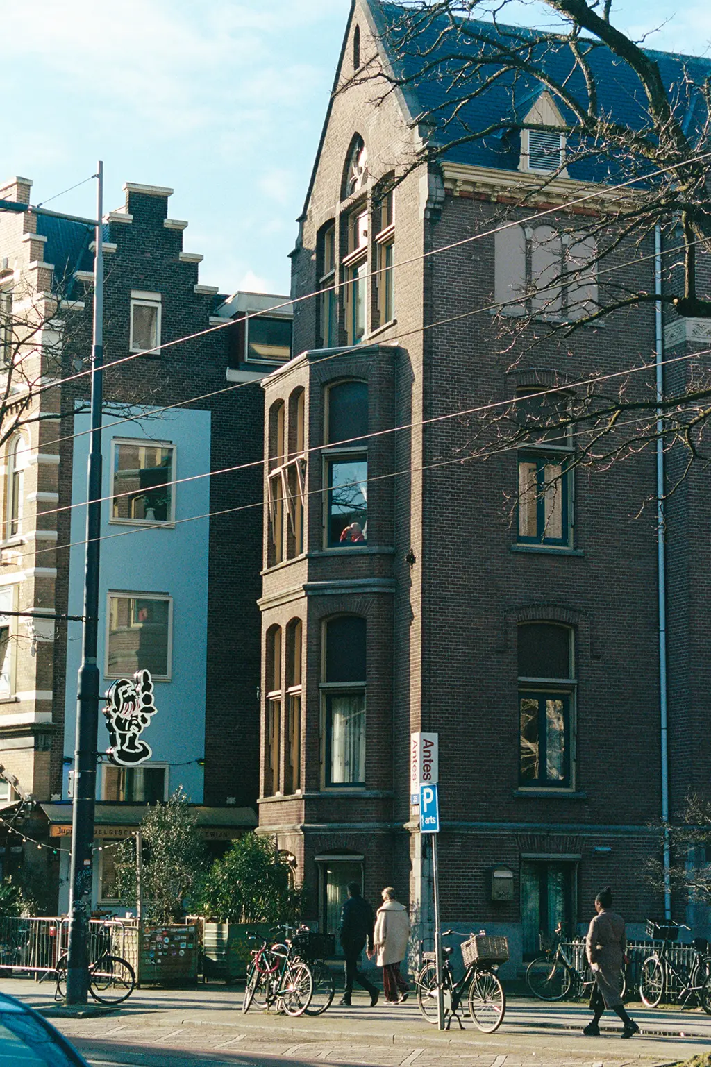Description of photo 5